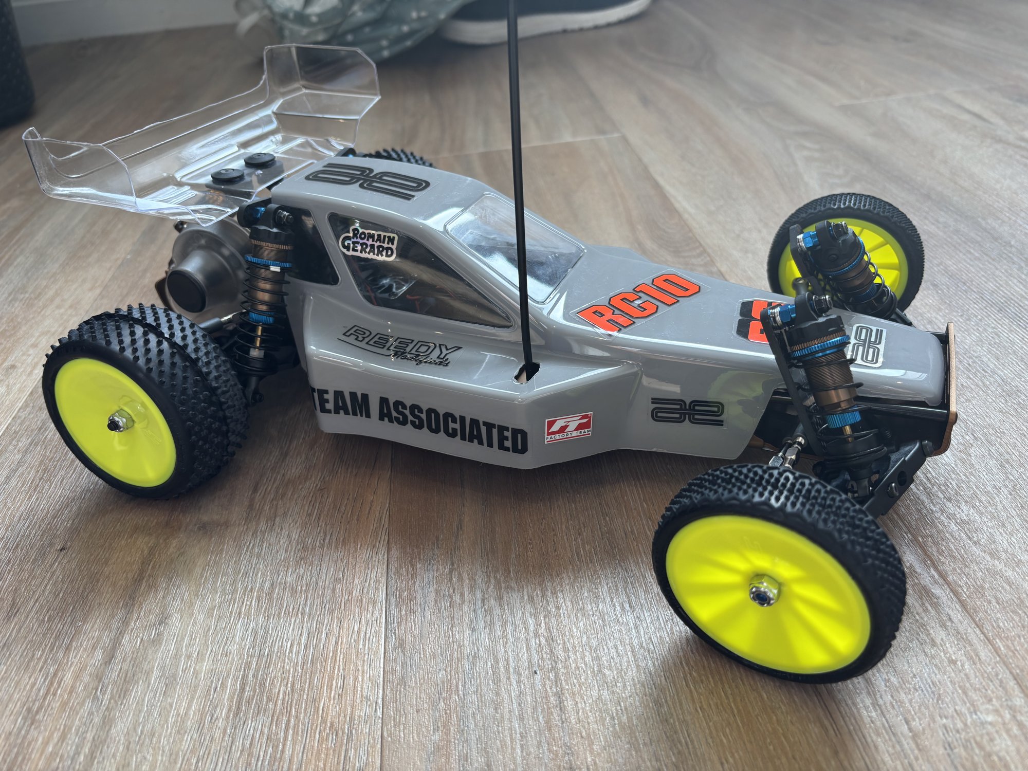 Team Associated Rc10